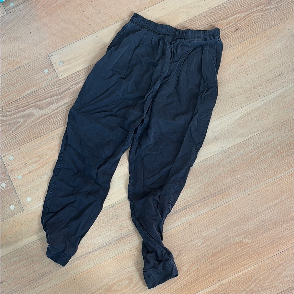 Women’s Black Jogger Pants